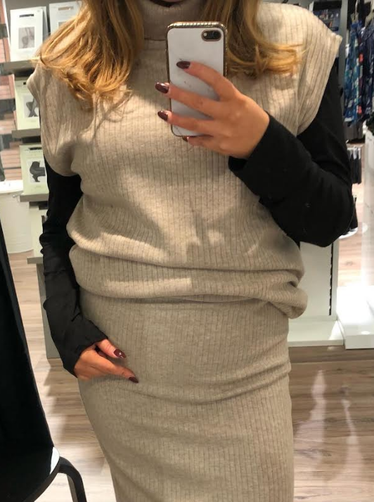 Damella Väst med polokrage - image 1