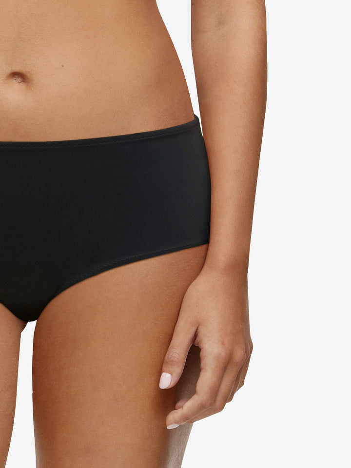 Chantelle Menstrosa shorty modell - Svart