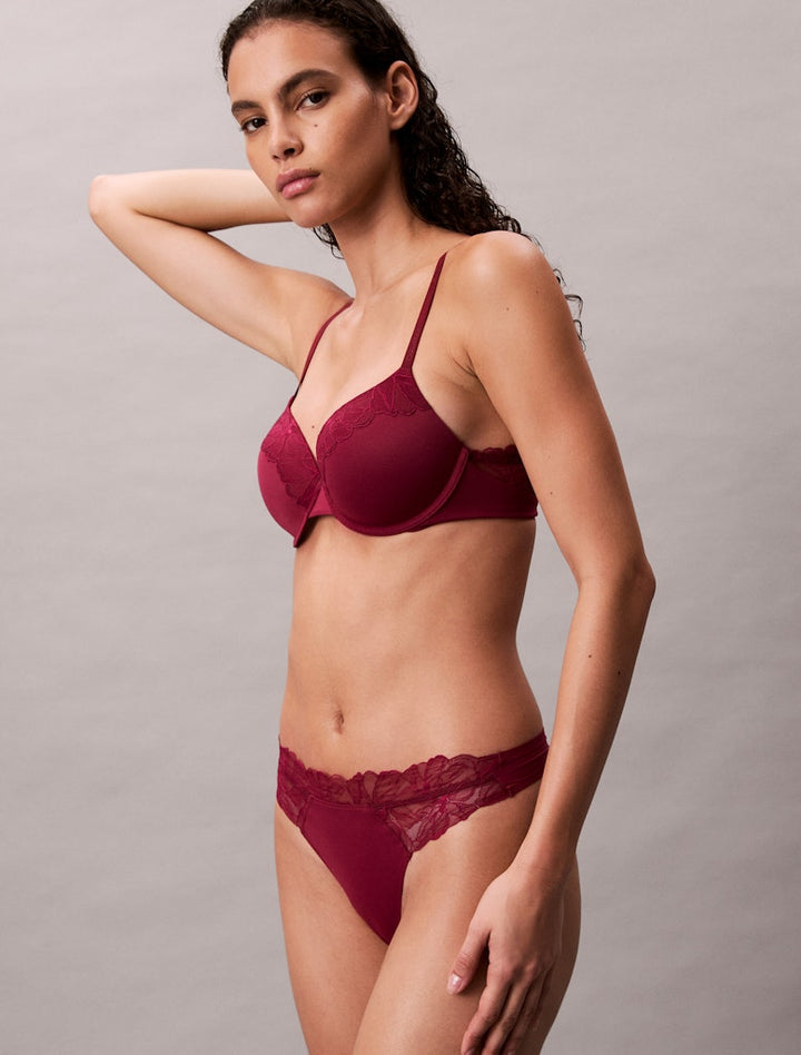 Calvin Klein Thong Alluring Pink