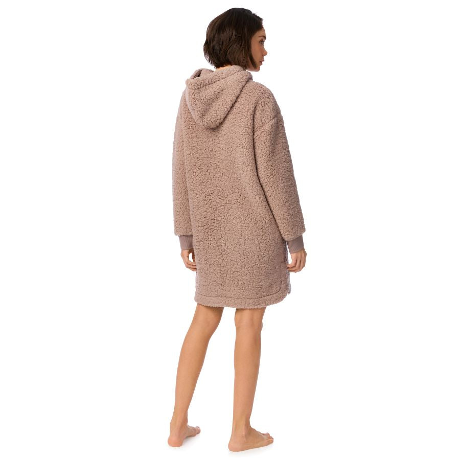 DKNY Chill as can be Hood