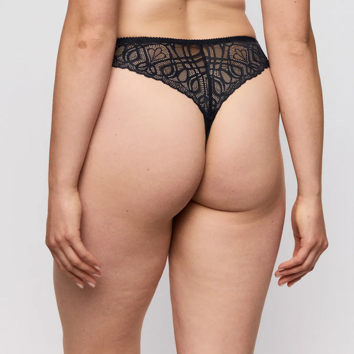 Primadonna Salerno String