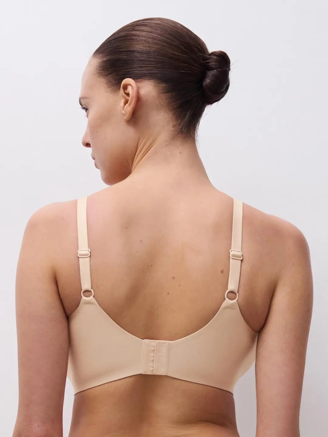 Chantelle Softstretch Powerplunge beige